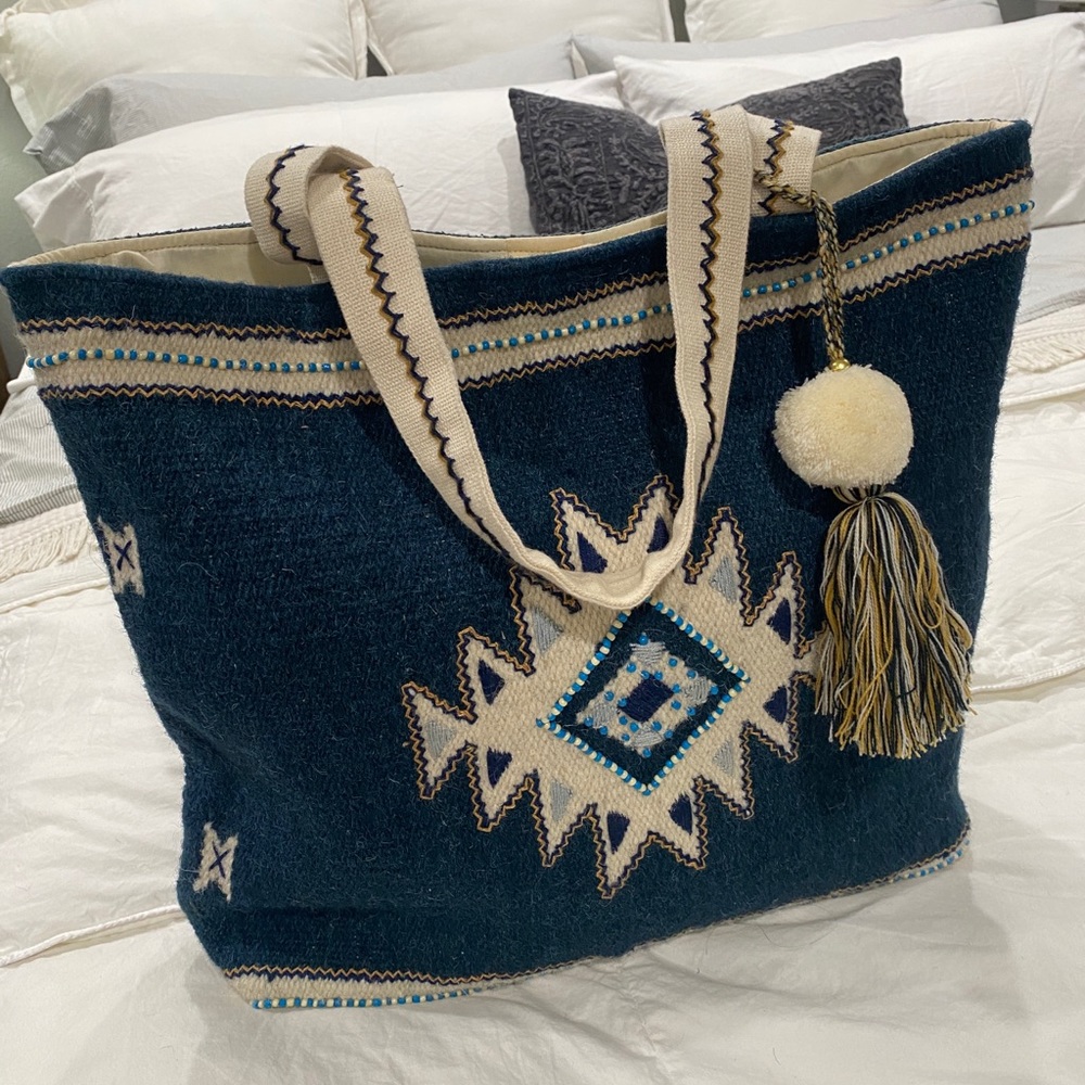 LOVESTITCH Tote bag